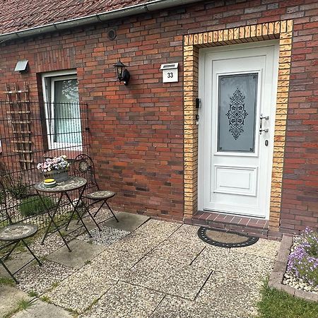 Rosenhaus Esens - Wohnung Backbord Exterior foto