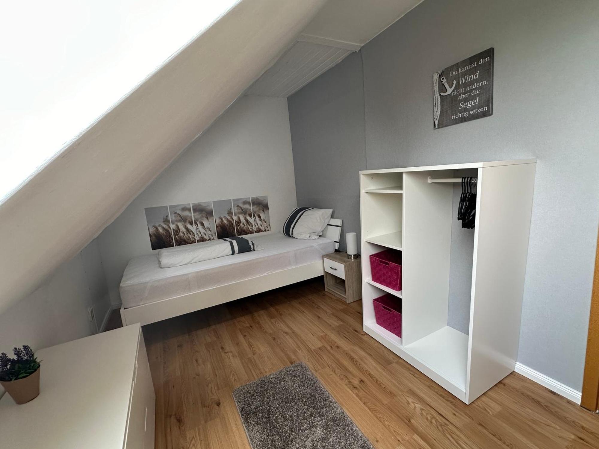Rosenhaus Esens - Wohnung Backbord Exterior foto