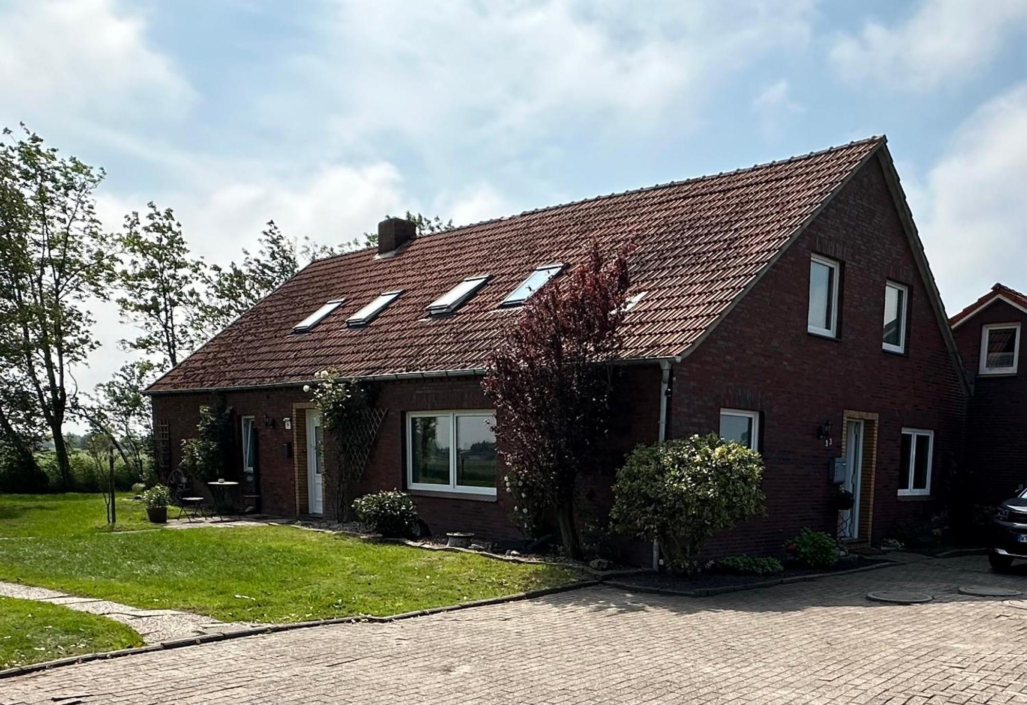 Rosenhaus Esens - Wohnung Backbord Exterior foto